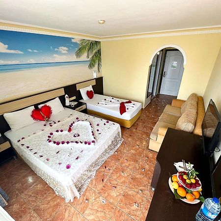 First Class Hotel Alanya Exterior photo