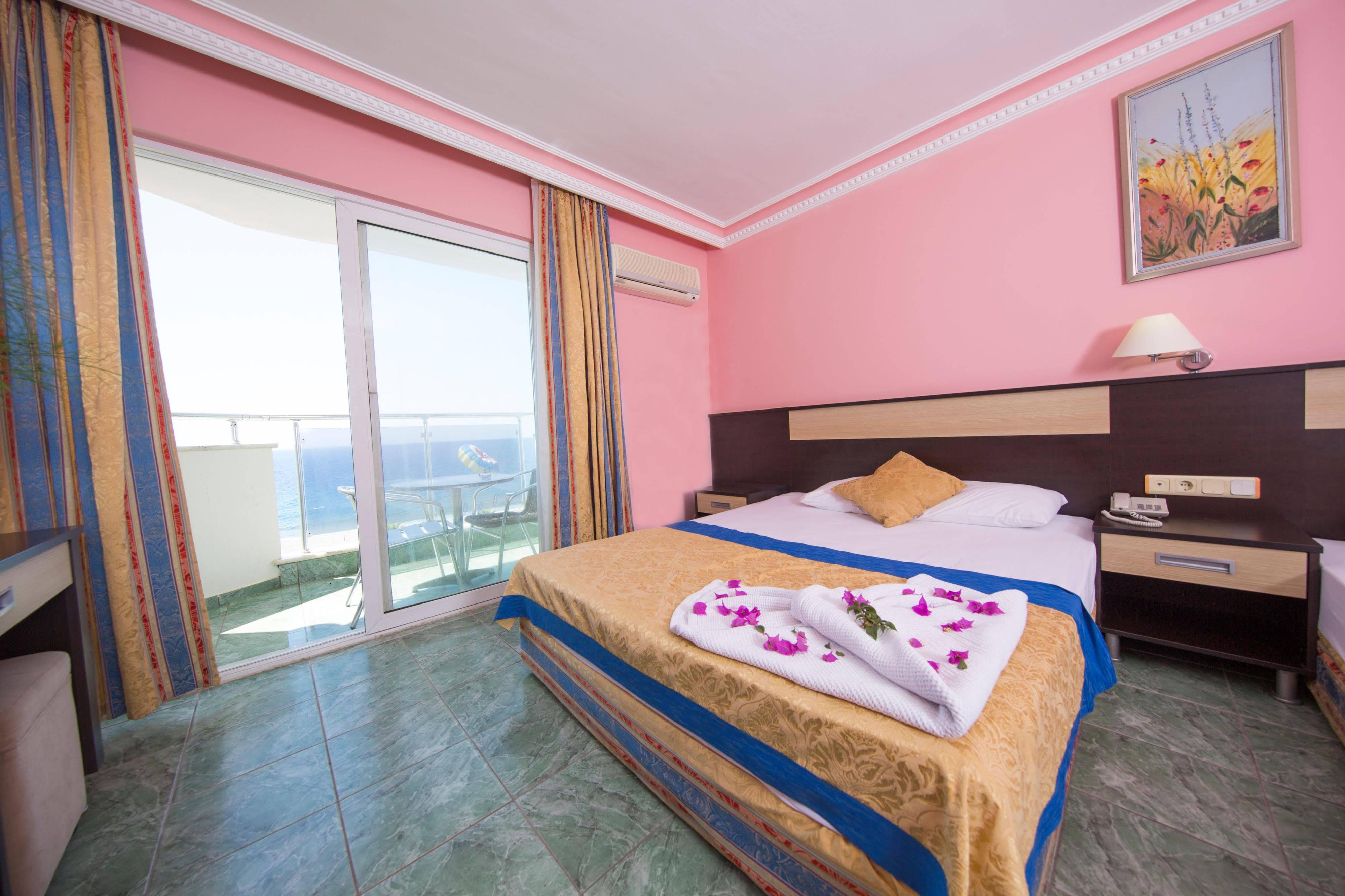 First Class Hotel Alanya Exterior photo